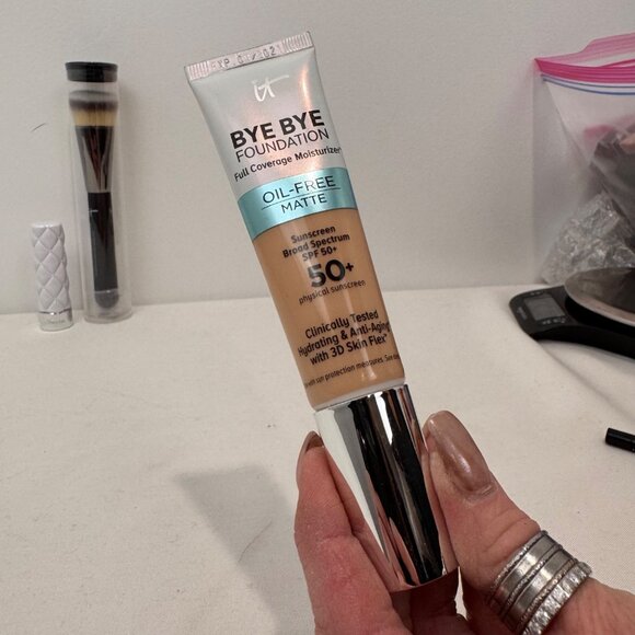 NEW It Cosmetics Brushes Bye Bye Foundation SPF 50 Powder Brow Eyeliner Superher - Picture 9 of 14